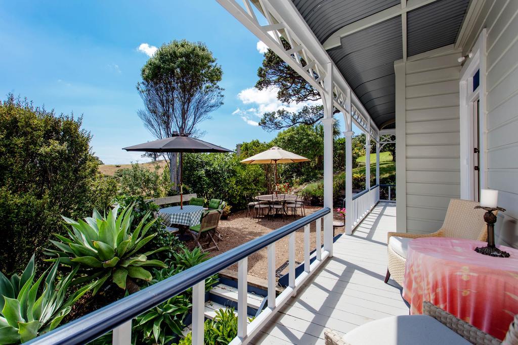 Crescent Villa - Stay Waiheke Ostend Exterior foto